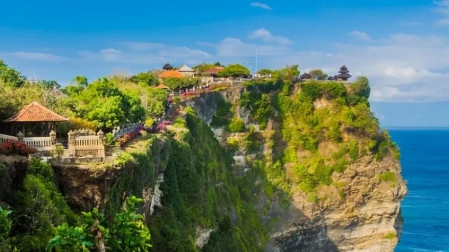 Uluwatu: A Complete Area Guide — Lifestyle, Real Estate Prices, and Investment Potential